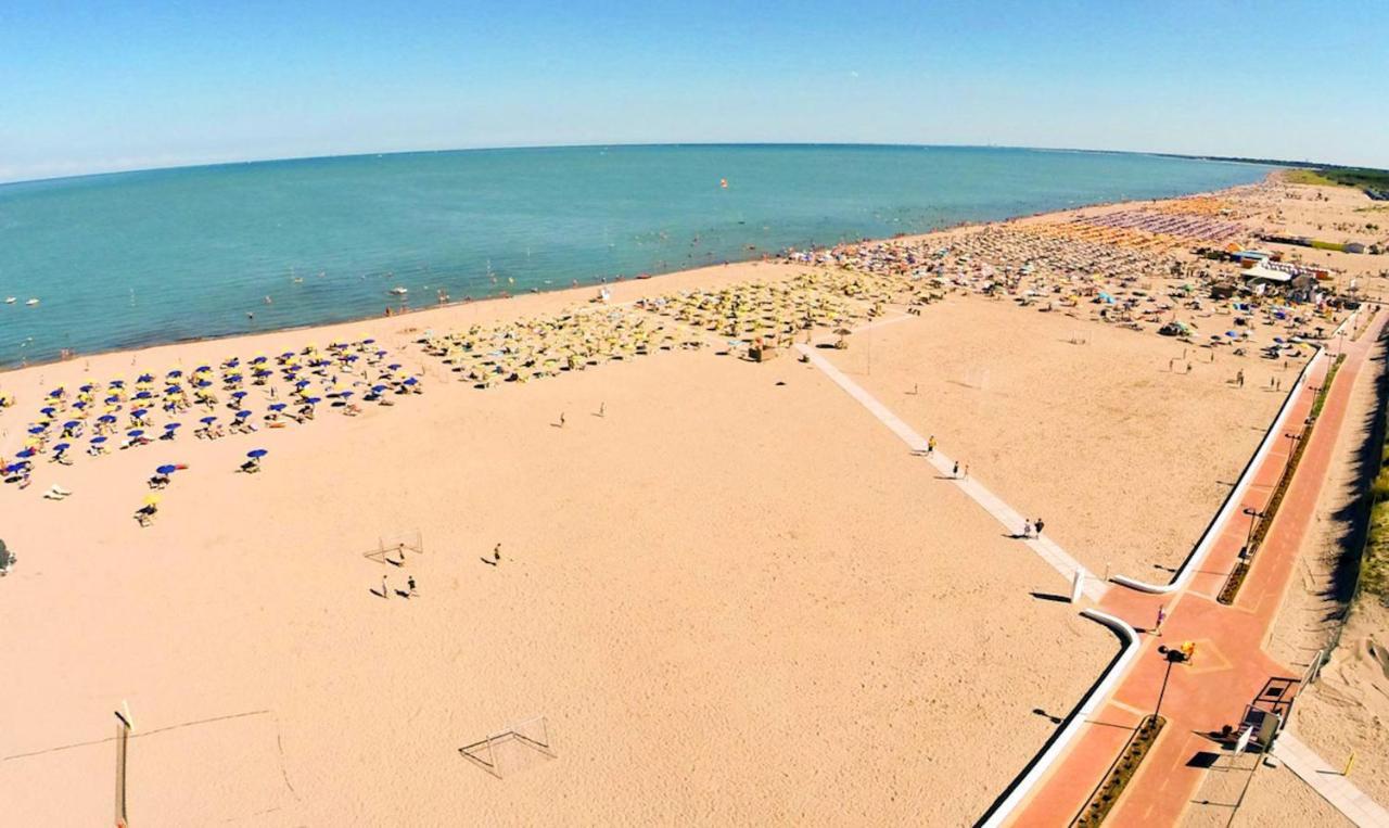 Peaceful Flat With Direct Beach Access Rosolina Mare Kültér fotó